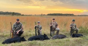 family-hog-hunting-trip